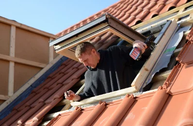 Pose de fenêtres de toit Velux à Herbéviller